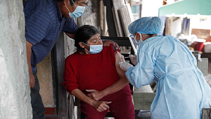 Perú acumula 4.157.569 casos confirmados y 217.013 fallecidos a causa del coronavirus desde el inicio de la pandemia..