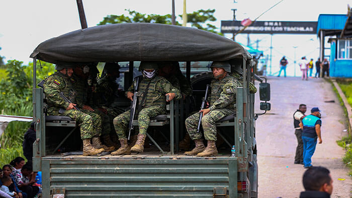 Ecuador atraviesa una fuerte crisis carcelaria debido al hacinamiento y la lucha entre bandas rivales en el interior de los centros penitenciarios.