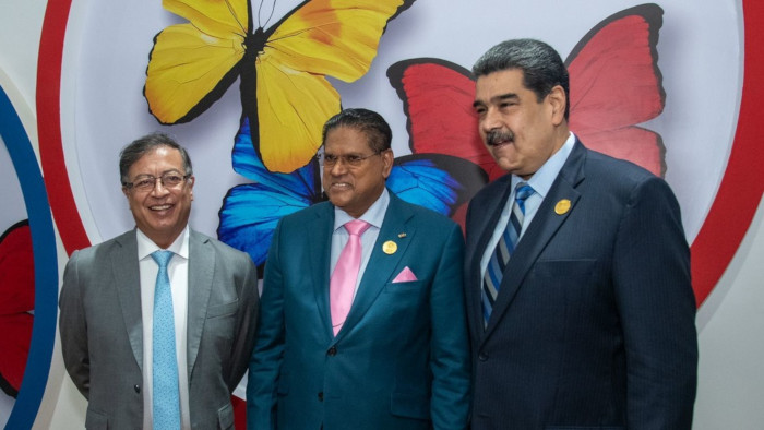En la cumbre mundial sobre el clima COP27, los tres presidentes de la región fijan liderar acuerdo amazónico como pilar de equilibrio.