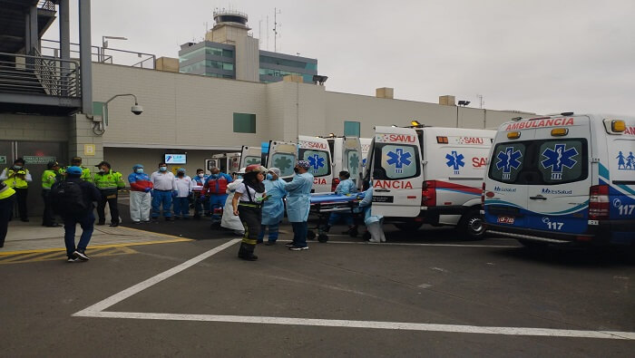 El Ministerio de Salud indicó que fueron habilitadas varias ambulancias para trasladar a los afectados a los centros de atención más cercanos.