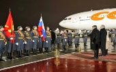 El presidente de Cuba arribó a Moscú, donde le dio la bienvenida el viceministro de Relaciones Exteriores ruso, Serguèi Riabkov. 