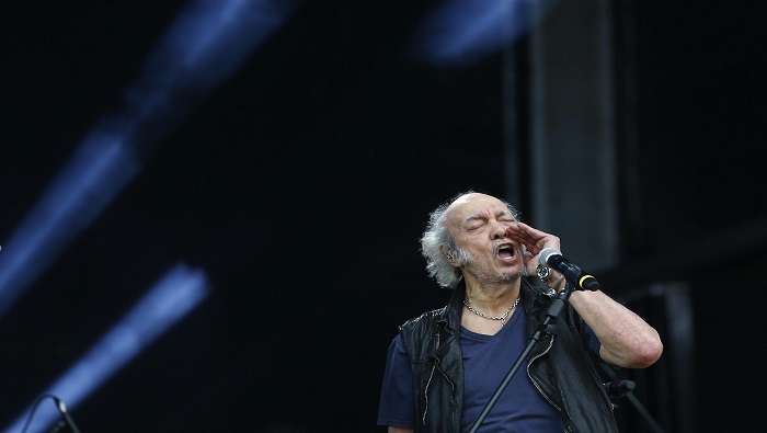 Recientemente, Erasmo Carlos recibió el Latin Grammy por mejor álbum de Rock o Música Alternativa en portugués.
