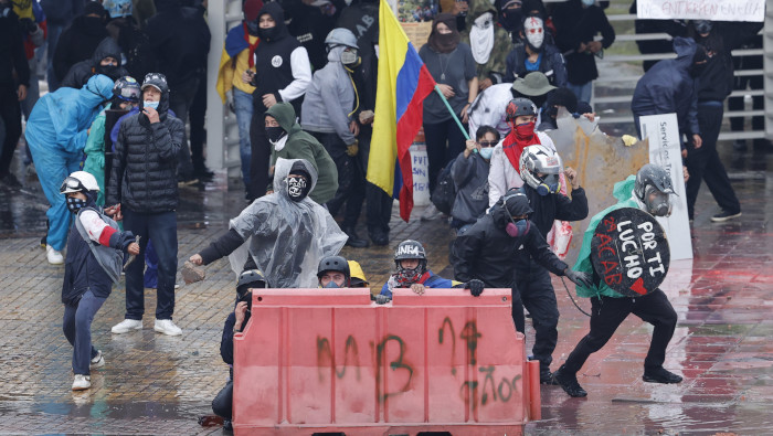 Colombia vivió durante 2021 una serie de protestas para exigir la derogación de una reforma tributaria, que fueron reprimidas por la policía.