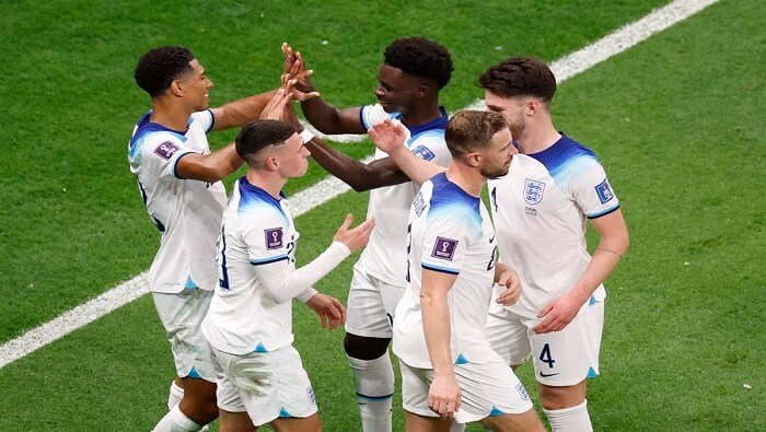 Inglaterra vuelve a clasificarse a cuartos de final y rivalizará el próximo sábado con Francia.