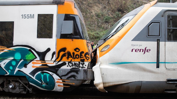El suceso entre los trenes de la línea R4 encargados de las cercanías de Renfe fue reportado a las 7.50 (hora local).