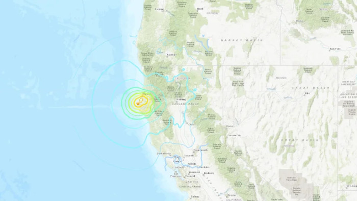 El sismo se produjo a las 02:34 (hora local) y su epicentro fue localizado a 12 kilómetros de la ciudad de Ferndale.