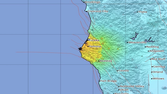 El fuerte sismo de magnitud 6,4, se localizó a una profundidad de 16,1 kilómetros.