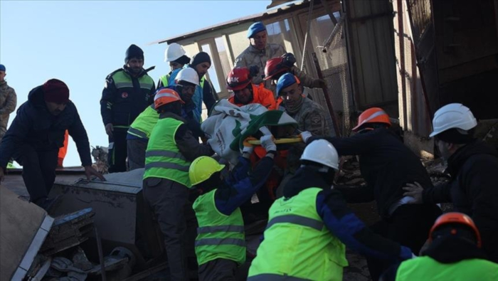 La AFAD detalló que las personas heridas suman 40.910, mientras que son más de 8.500 las personas rescatadas en 10 provincias de Türkiye.