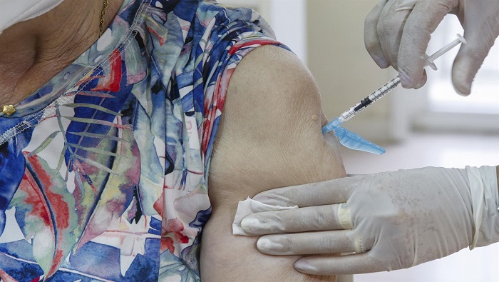 El Ministerio de Salud acotó que la vacuna bivalente se utilizará únicamente como refuerzo para cuarta y quinta dosis.