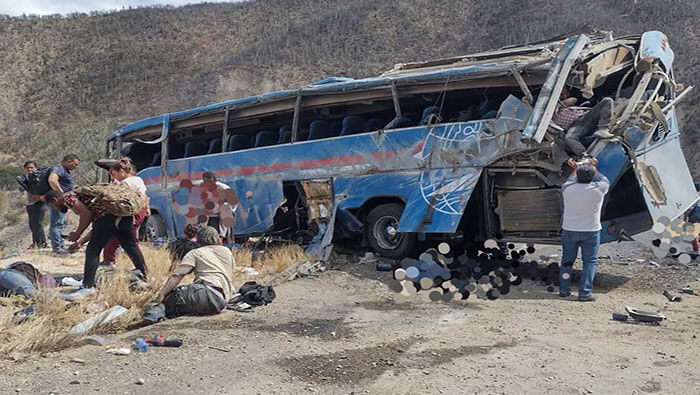Las autoridades aún desconocen las causas del accidente que dejo 15 muertos y alrededor de 30 heridos.