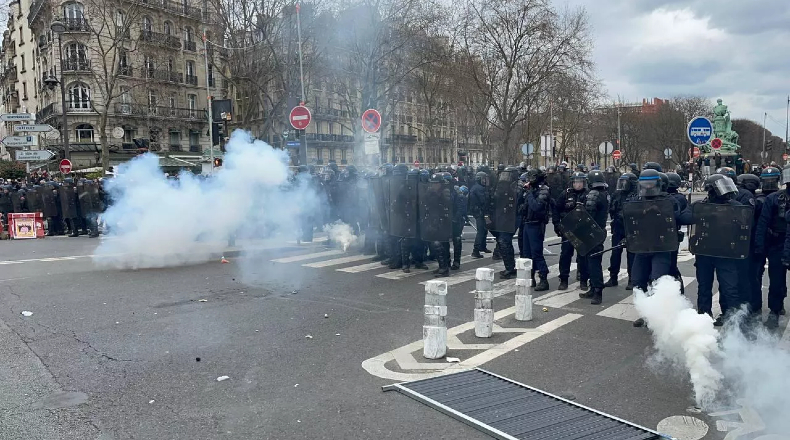 El Ministerio del Interior francés anunció el despliegue de 11.000 policías y gendarmes, 4.000 de ellos en la capital, pues jornadas anteriores transcurrieron con algunos incidentes violentos y decenas de arrestos.