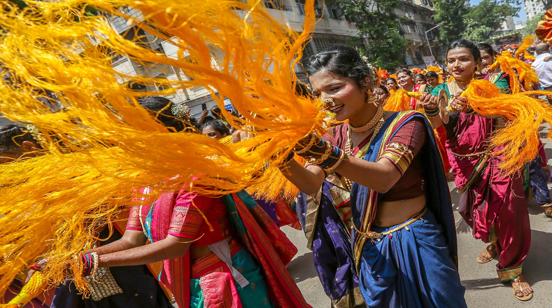 El Festival Gudi Padwa o del Año Nuevo Marathi marca el comienzo de la temporada de cosecha por eso las personas lo celebran con fervor y entusiasmo.
