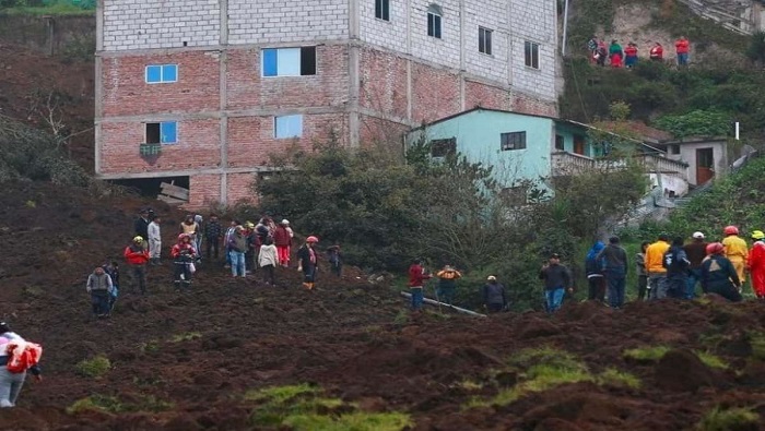 El deslave de grandes proporciones en Alausí sepultó a cinco barrios. Los pobladores llevaban tiempo alertando a las autoridades acerca de la situación geológica.