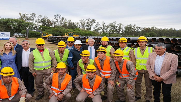 El presidente Fernández recorrió el inicio de las obras del nuevo gasoducto que conectará las provincias de Santiago del Estero y Catamarca.