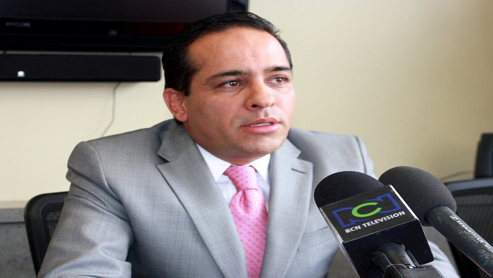 López Maya sustituye en el cargo a Roy Barrera a quien hace un mes el Consejo de Estado anuló su elección por doble militancia.
