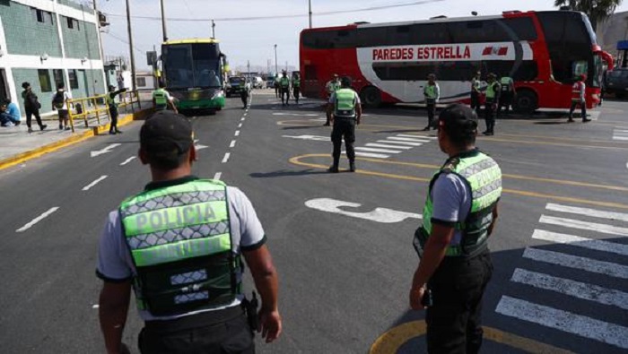 Días atrás la Policía inició controles en los accesos a Lima, donde se desplegaron 11.000 agentes con la pretensión de contener a los manifestantes.