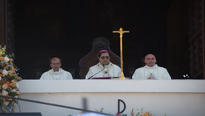 Durante la misa de clausura de las celebraciones en honor al Divino Salvador del Mundo, el arzobispo Escobar Alas recordó al padre español Ignacio Ellacuría.