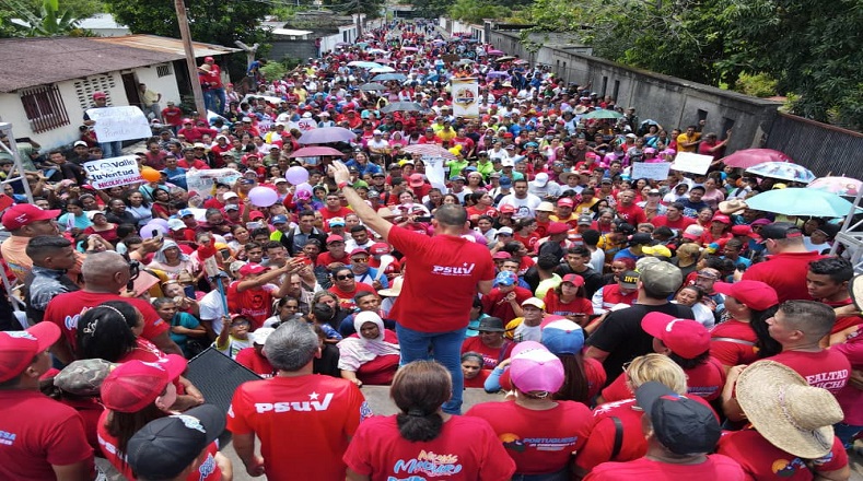 El mandatario venezolano Nicolás Maduro abrazó, por medio de su cuenta en la red social X, antes Twitter, a los hombres y las mujeres del estado llanero de Portuguesa, a quienes calificó de “pueblo firme, valiente y chavista”.
