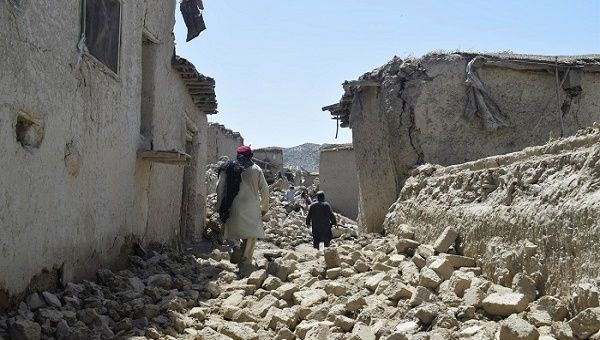 Afganistán cuenta con una población muy vulnerable, mayoritariamente en situación de pobreza, y carece de infraestructura adecuada para afrontar desastres como inundaciones o terremotos.