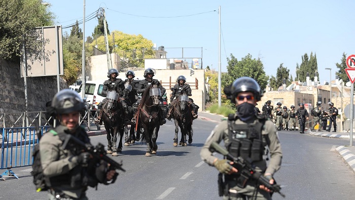 Los uniformados de Israel arrestaron a 70 palestinos del campo de refugiados de Jenín y continúan las agresiones. 