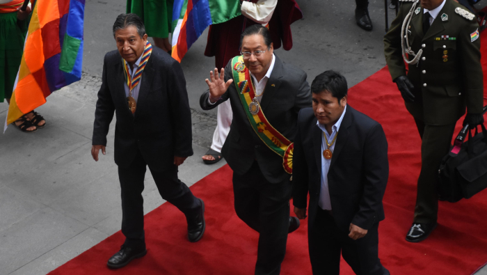 El mandatario advirtió este lunes de inminentes peligros contra la vigencia del Estado Plurinacional de Bolivia por intereses políticos personales que pretenden debilitarlo, a 15 años de su establecimiento.
