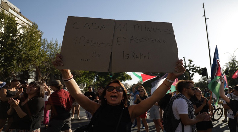 Desde Chile también han reclamado la libertad de Palestina y el cese de la complicidad por otros países además de Israel 