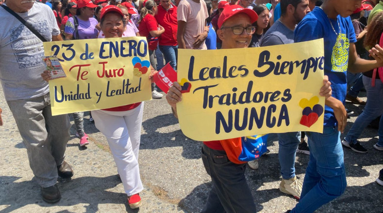 En varios puntos de Caracas, el pueblo revolucionario se movilizó a propósito de la fecha. La marcha estuvo encabezada por el jefe de Movilización y Eventos del Partido Socialista Unido de Venezuela (PSUV), Nahum Fernández.