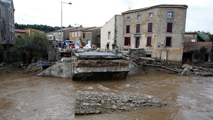 En el departamento de Hérault, se encontró el cuerpo sin vida de un octogenario en la localidad de Pezenas.