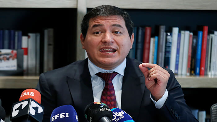 Andrés Arauz afirmó que creen que el comportamiento de secuestrar al exvicepresidente Glas, podría ser una causal para pedir la destitución del presidente Daniel Noboa.