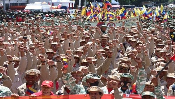 La Milicia Bolivariana, fundada en 2009, se sumó al homenaje y ratificó que se halla en pie de lucha, junto al pueblo, en medio de 22 años de unidad y de defensa de la Revolución Bolivariana.