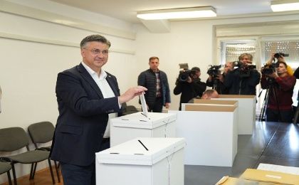 El primer ministro Andrej Plenkovic resultó electo en las elecciones en Croacia.