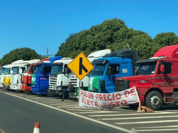 Paraguay protesta camioneros