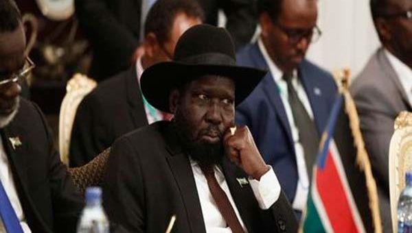 Kiir firmó el acuerdo con Machar, sin nisiquiera estrechar su mano (Foto:EFE)