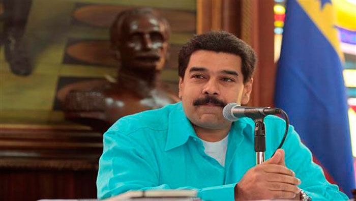 El mandatario venezolanose elogió la ayuda de Cuba para contrarrestar el mal en África Occidental. (Foto:AVN)
