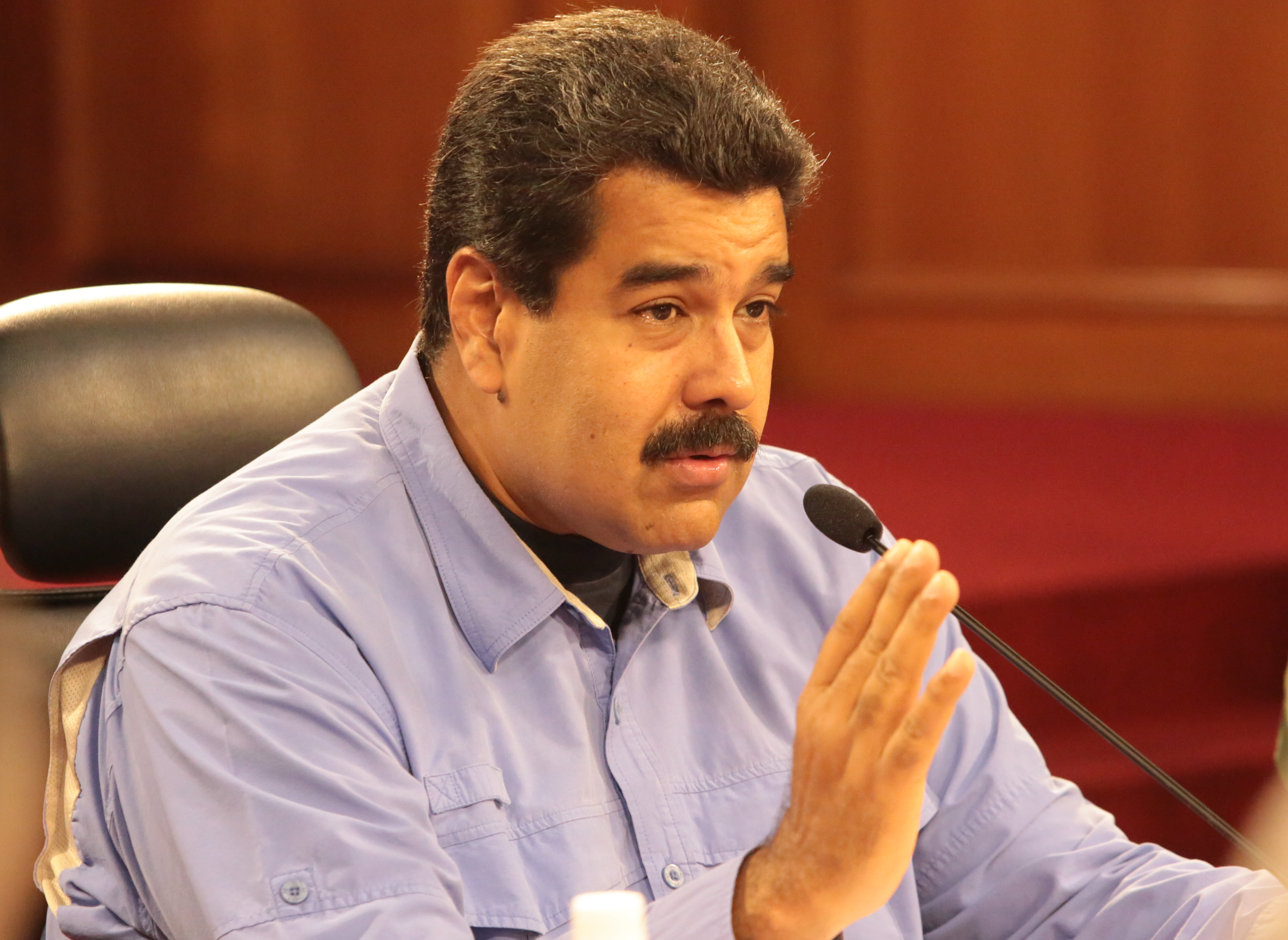 Presidente Maduro invita al pueblo a rechazar con su firma decreto de Obama
