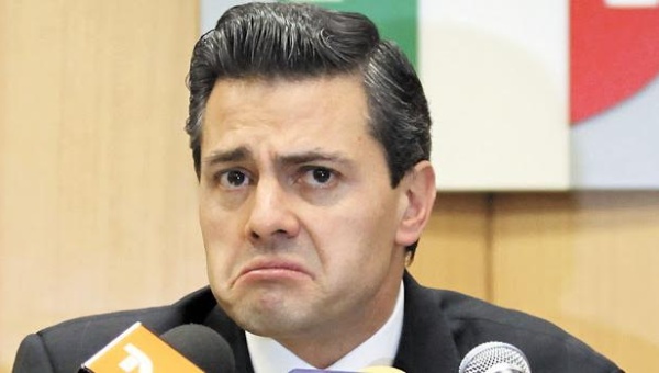 Nieto aceptó en rueda de prensa con respecto al caso Ayotzinapa que “existe sin duda una sensación de incredulidad y desconfianza (…) hubo pérdida de confianza y esto ha mostrado recelo y duda”.