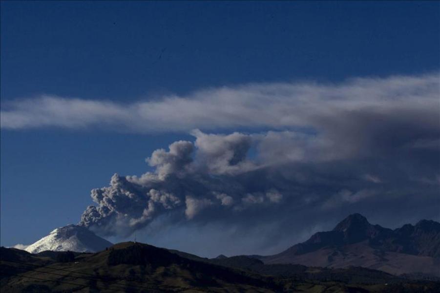 Las autoridades mantienen la alerta amarilla decretada desde el pasado viernes 14 de agosto cuando inició el proceso eruptivo.