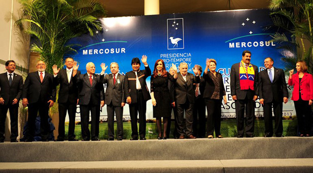 La pasada Cumbre del Mercosur se realizó en Brasil, donde se incluyó a Bolivia como el sexto miembro pleno del organismo.
