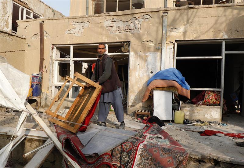 Los atacantes utilizaron un aparato explosivo improvisado según fuentes policiales en Afganistán.