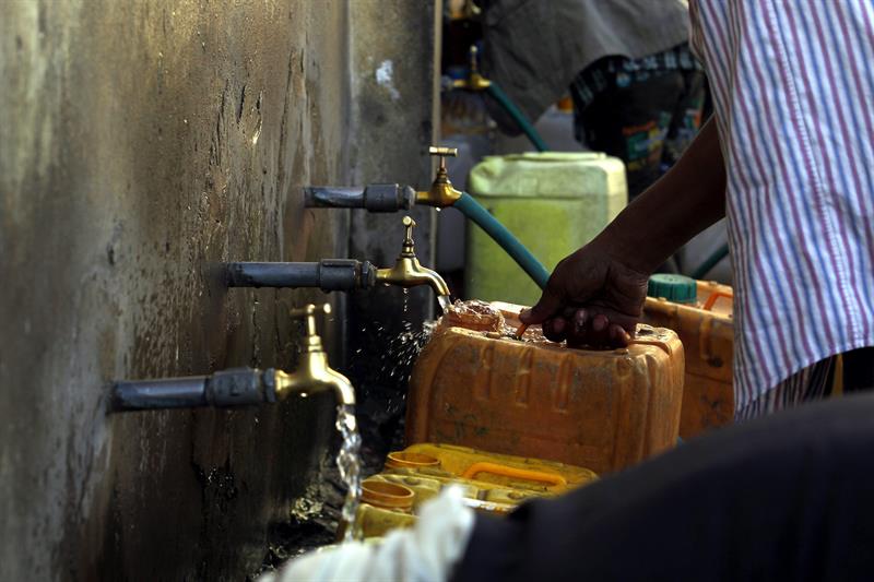 Al menos dos millones de personas en Yemen están afectados por la crisis del agua.