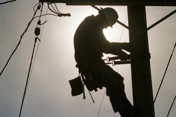 La crisis eléctrica pudiera generar un apagón de no tomarse las medidas necesarias.