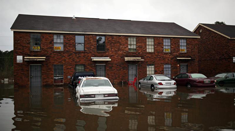 La oficina de manejo de emergencias describió las inundaciones como un “evento histórico”.