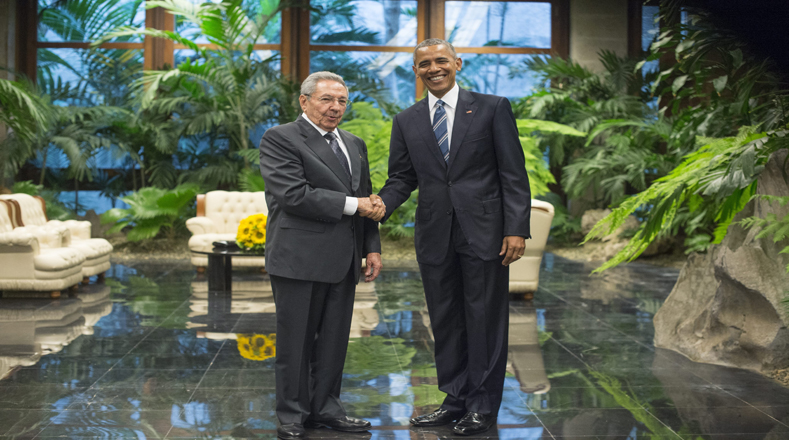 El presidente de Cuba Raúl Castro recibió en el Palacio de la Revolución al presidente de EE.UU., Barack Obama.