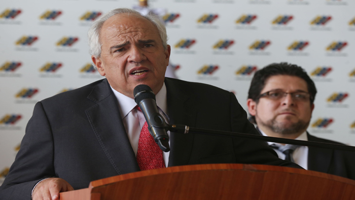Samper saluda instalación de Comisión por la Verdad y la Justicia en Venezuela.