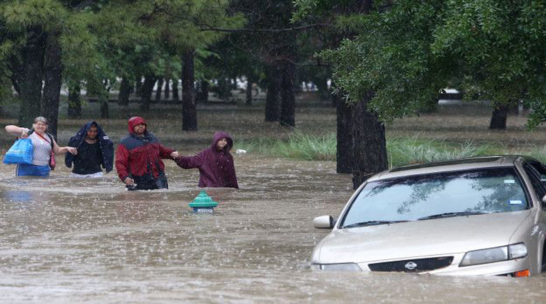 Las inundaciones en la ciudad de Houston (Texas, centro-sur) de EE.UU. y sus zonas aledañas provocaron la muerte de al menos siete personas.