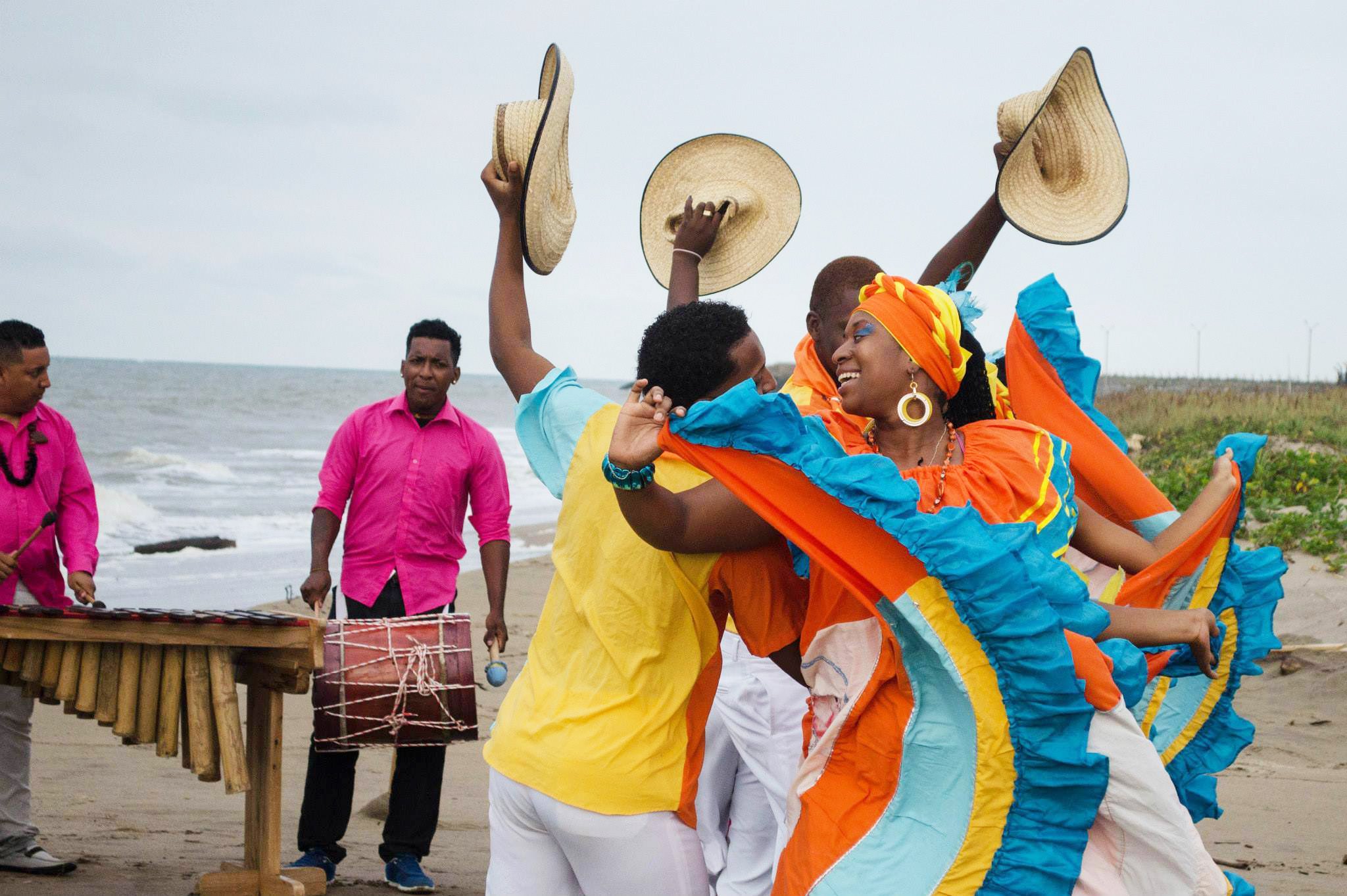 La Fiesta del Fuego está dedicada este año a la riqueza afrodescendiente de Ecuador a través de la música y danza.