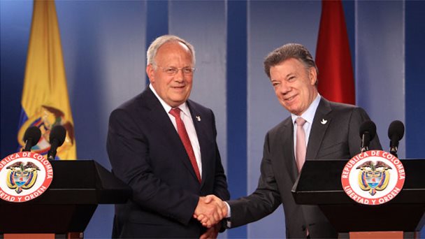 Los mandatarios de Suiza y Colombia firmaron acuerdos de cooperación.