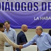 Lead negotiators Humberto de la Calle and FARC
