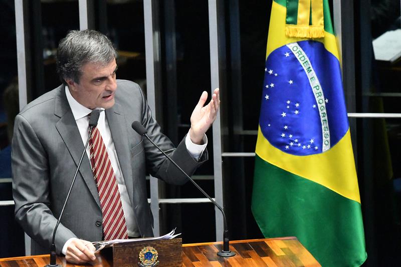 Cardozo reiteró nuevamente que no existen hechos ni pruebas que responsabilicen a Rousseff de fraudes.