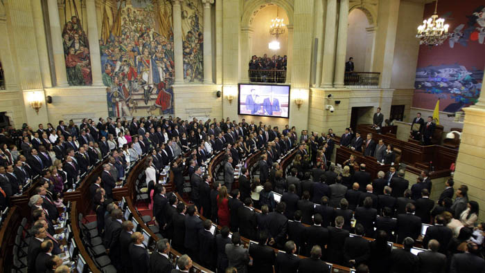 El Congreso colombiano aprobó por mayoría el blindaje de los acuerdos de paz.